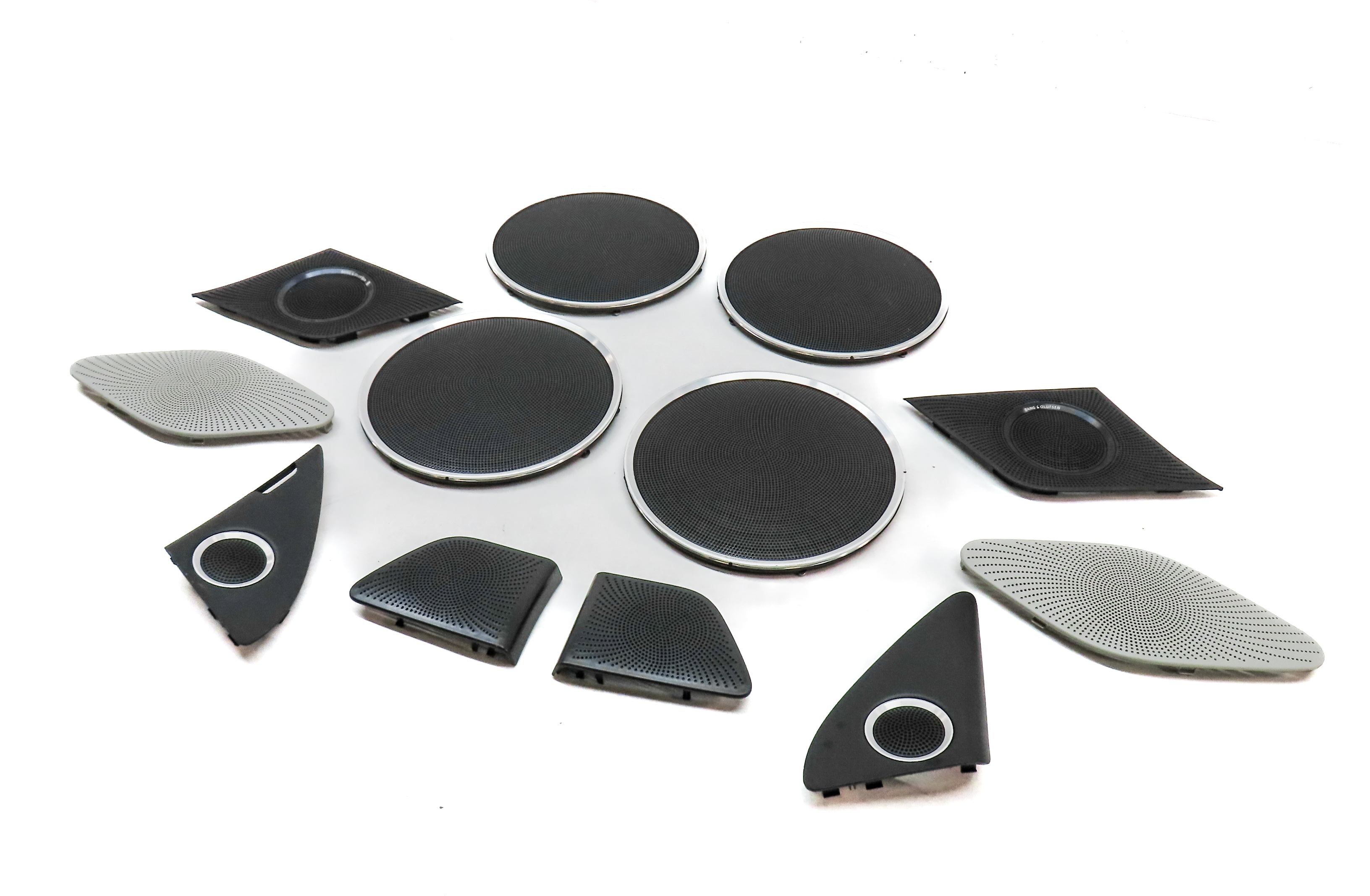 16 AUDI Q5 B8 8R BANG & OLUFSEN STEREO SOUND SYSTEM SPEAKER GRILLE COVER SET/12 — exact item pictured